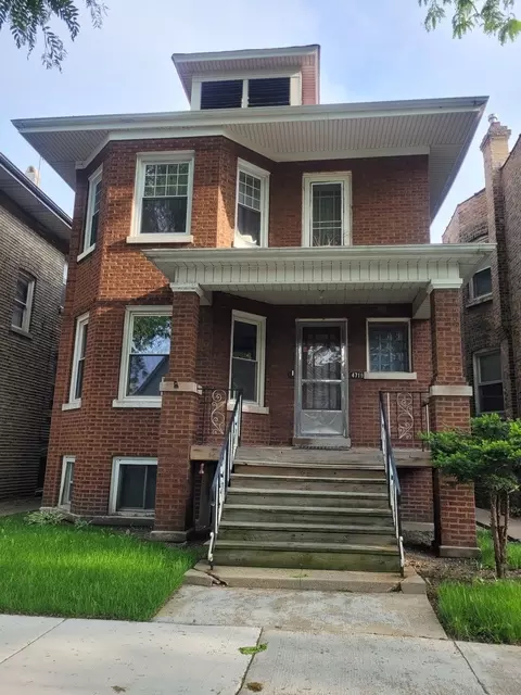 4719 W Deming Pl, Chicago, IL 60639
