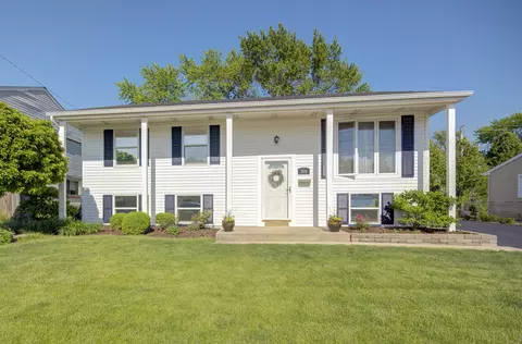 309 Hemlock Ave, Romeoville, IL 60446