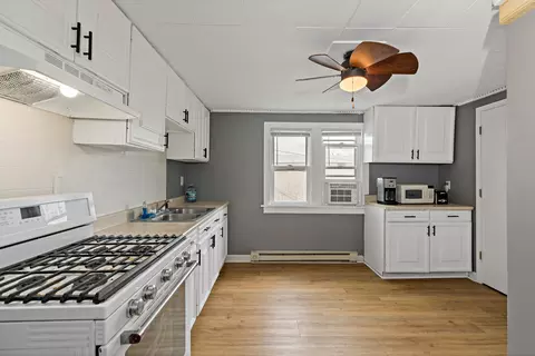 Kitchen - 3441 Chicago Rd, Steger, IL 60475 photo 3 of 5