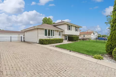 1912 Cumberland Dr, Plainfield, IL 60586 photo 2