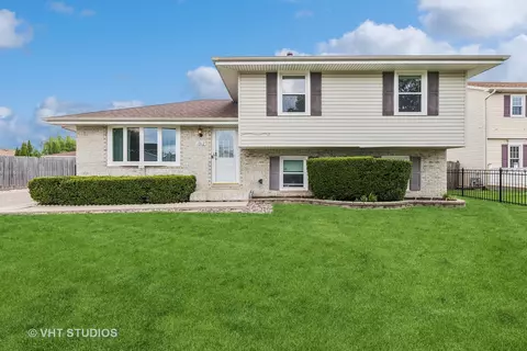 1912 Cumberland Dr, Plainfield, IL 60586