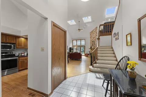 20120 Saint Andrews Dr, Olympia Fields, IL 60461 photo 3