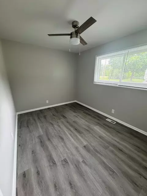 106 Circle Dr E, Montgomery, IL 60538 photo 11