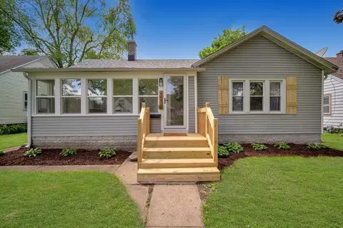 943 S 7th Ave, Kankakee, IL 60901