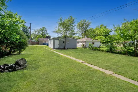 Exterior - 943 S 7th Ave, Kankakee, IL 60901 photo 6 of 6