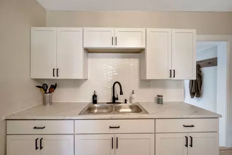Kitchen - 943 S 7th Ave, Kankakee, IL 60901 photo 2 of 2
