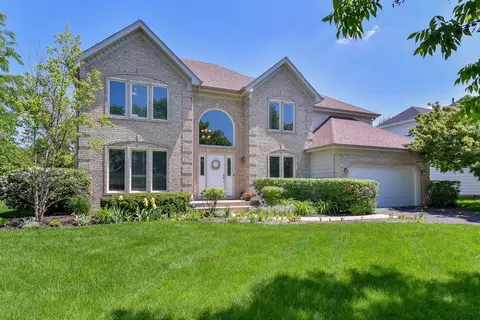 3504 Becket Ln, Naperville, IL 60564
