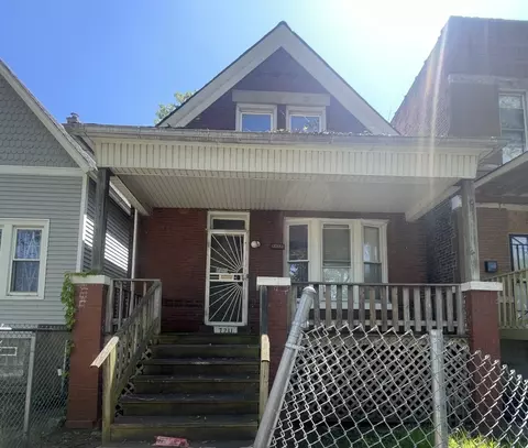 7211 S Green St, Chicago, IL 60621