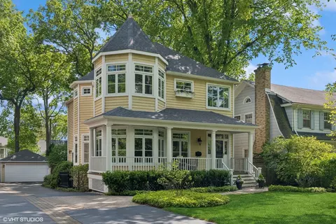 1224 Asbury Ave, Winnetka, IL 60093