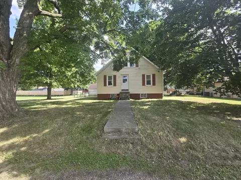 605 W North St, Atlanta, IL 61723