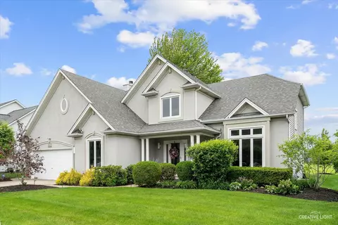 2635 High Meadow Rd, Naperville, IL 60564