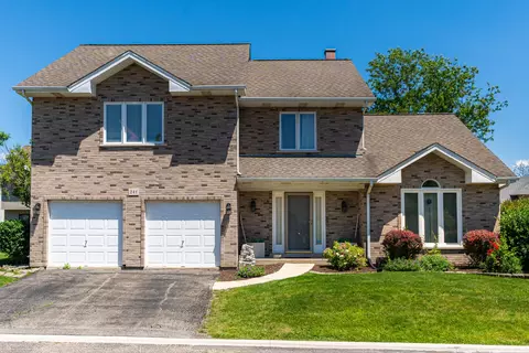 241 Windsor Dr, Bartlett, IL 60103