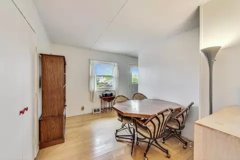 Dining - 2124 Nimitz Dr, Des Plaines, IL 60018 photo 3 of 3