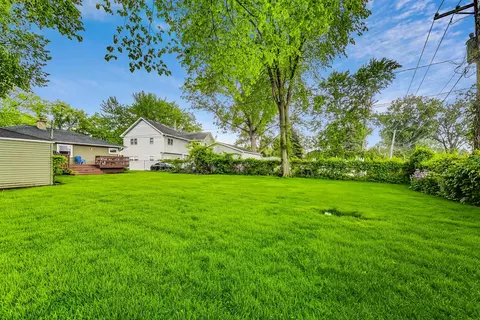 Exterior - 2124 Nimitz Dr, Des Plaines, IL 60018 photo 11 of 13
