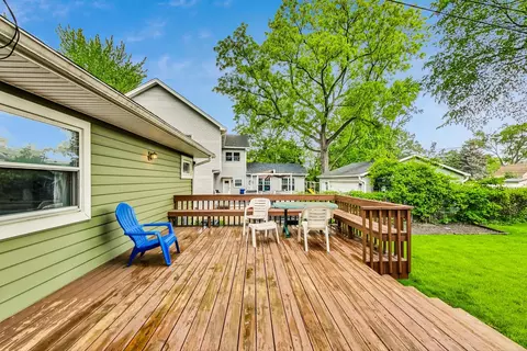 Exterior - 2124 Nimitz Dr, Des Plaines, IL 60018 photo 4 of 13