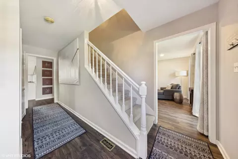 1275 Windemere Ave, Naperville, IL 60564 photo 2