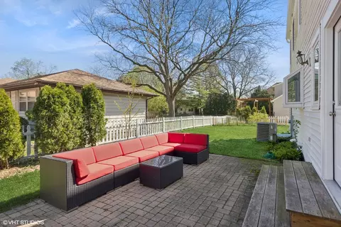 1275 Windemere Ave, Naperville, IL 60564 photo 27