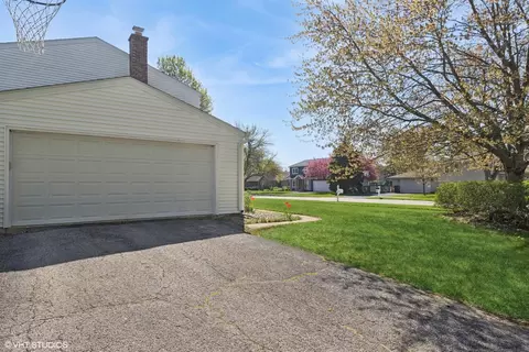 1275 Windemere Ave, Naperville, IL 60564 photo 30