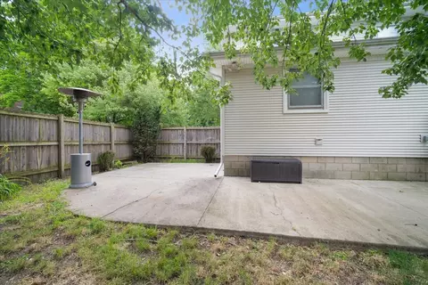Exterior - 920 S Fell Ave, Normal, IL 61761 photo 4 of 6