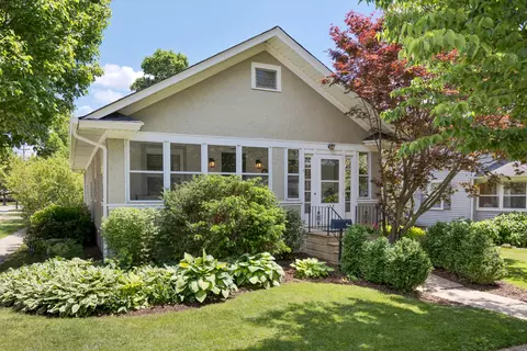 127 N Lincoln Ave, Geneva, IL 60134