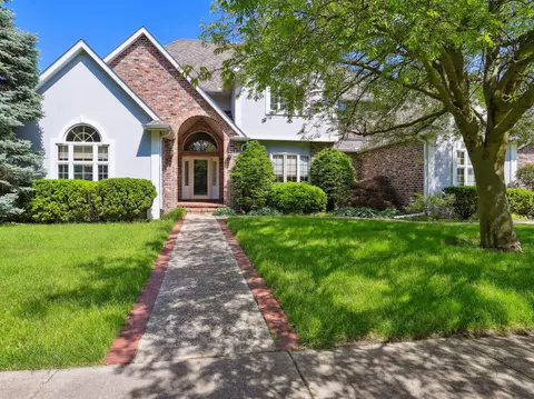 1209 Dorchester Dr, Champaign, IL 61821