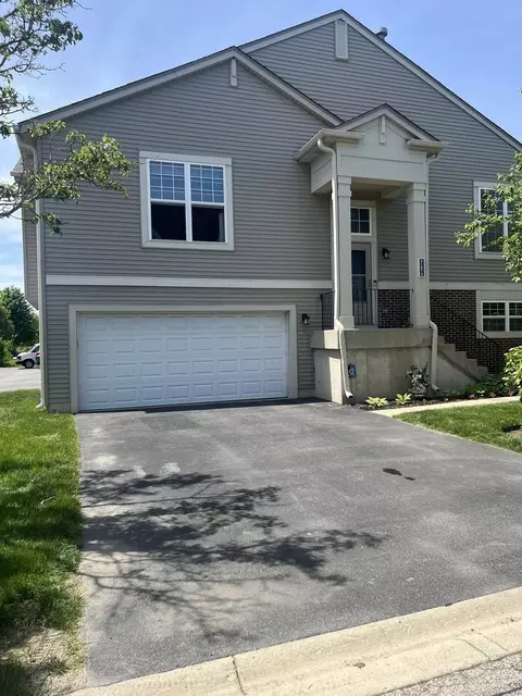 31672 Tall Grass Ct, Lakemoor, IL 60051