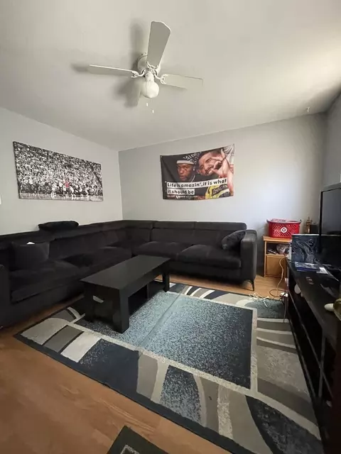 1061 W Polk St, Chicago, IL 60607 photo 4