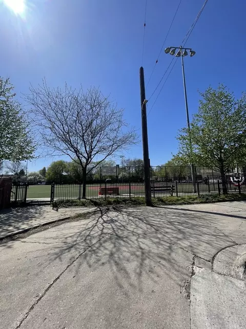 1061 W Polk St, Chicago, IL 60607 photo 9