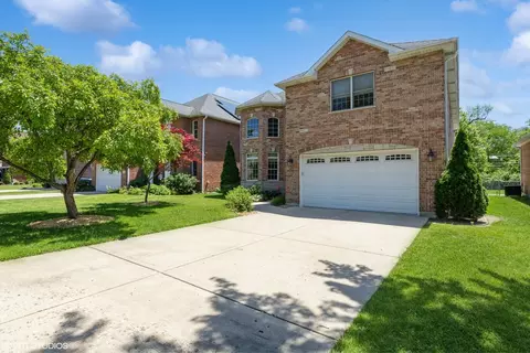 1671 Lunt Ave, Des Plaines, IL 60018