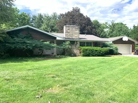 1108 W College Ave, Normal, IL 61761