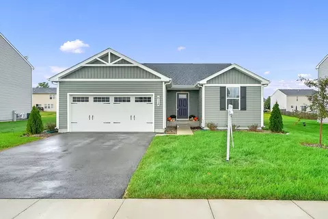 614 Wilson St, Waterman, IL 60556