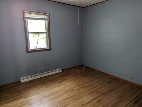 Bedroom - 734 E Illinois St, Freeport, IL 61032 photo 2 of 2