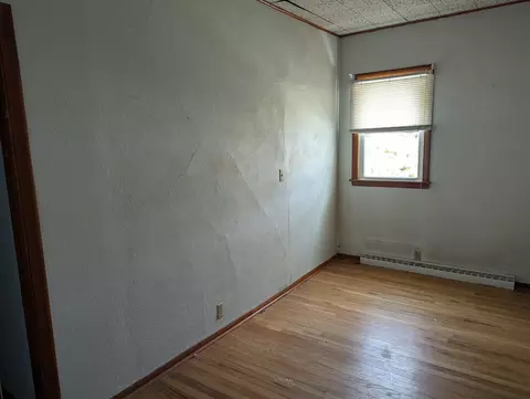 Bedroom - 734 E Illinois St, Freeport, IL 61032 photo 1 of 2