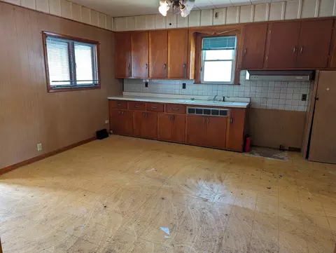 Other - 734 E Illinois St, Freeport, IL 61032 photo 2 of 4