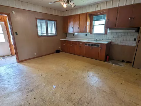 Other - 734 E Illinois St, Freeport, IL 61032 photo 3 of 4