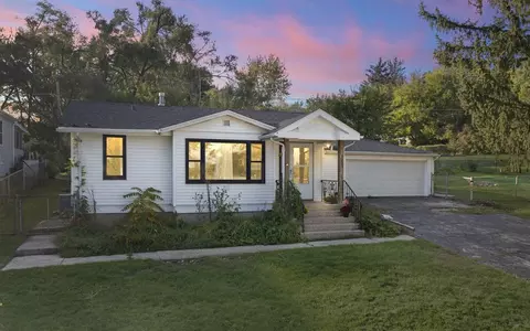 5203 Patton Dr, Wonder Lake, IL 60097