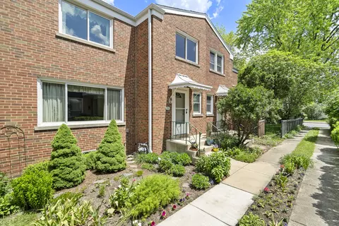 1122 N Harlem Ave #B, River Forest, IL 60305