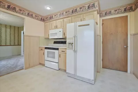 Kitchen - 114 Gladys Dr, Normal, IL 61761 photo 3 of 3