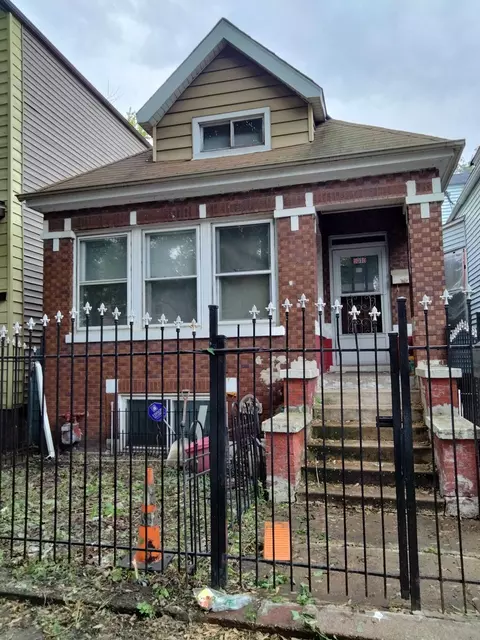 5010 S Marshfield Ave, Chicago, IL 60609