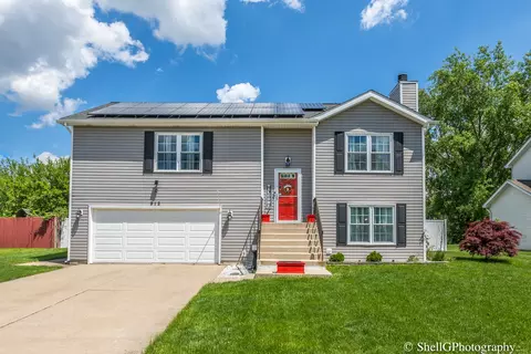 912 Sudbury Dr, Joliet, IL 60435