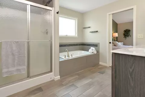 Bath - 1711 Flagstone Dr, Normal, IL 61761 photo 5 of 16