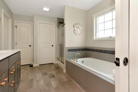 Bath - 1711 Flagstone Dr, Normal, IL 61761 photo 4 of 16