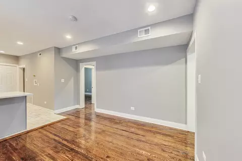 7951 S Maryland Ave, Chicago, IL 60619 photo 24
