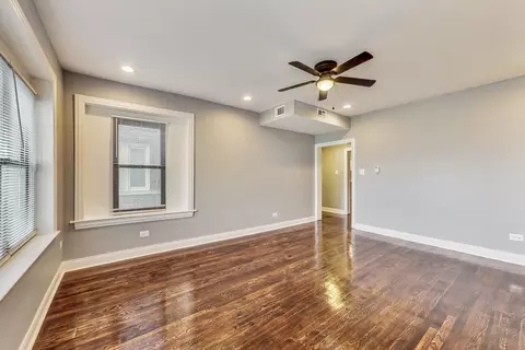 7951 S Maryland Ave, Chicago, IL 60619 photo 17