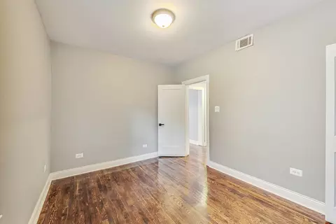 7951 S Maryland Ave, Chicago, IL 60619 photo 21