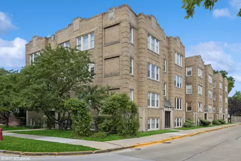 1128 Harrison St #17, Oak Park, IL 60304
