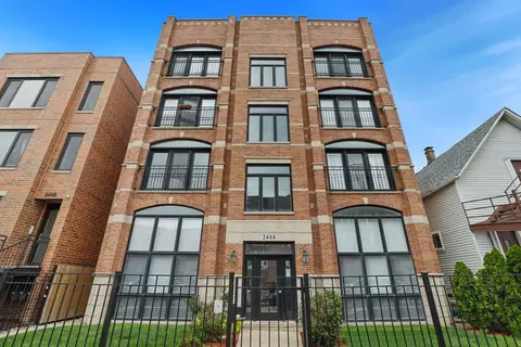 2444 W Diversey Ave #2W, Chicago, IL 60647