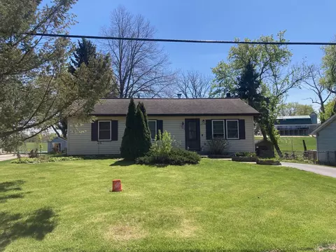1719 South St, Crystal Lake, IL 60014
