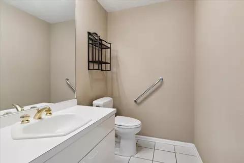 4412 Fourwinds Ln, Northbrook, IL 60062 photo 7