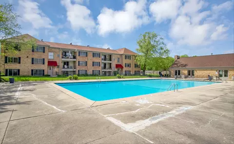 Exterior - 1760 Sessions Walk #B, Hoffman Estates, IL 60169 photo 4 of 4